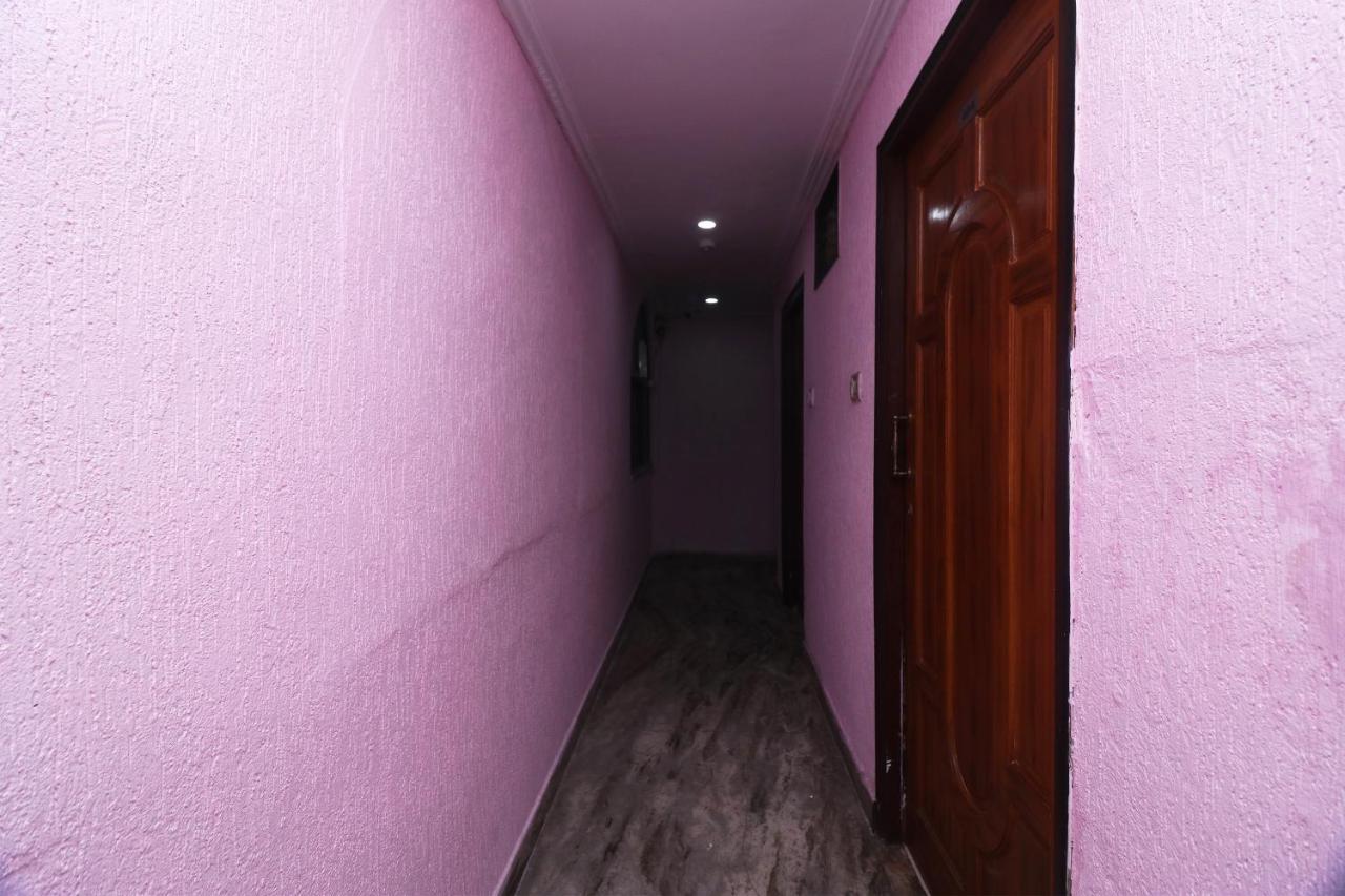 Oyo Flagship 16209 Hotel Ambar Palace Bara Bazar Exterior photo