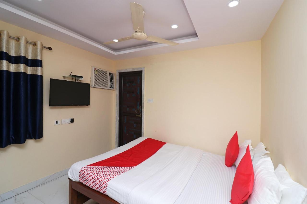 Oyo Flagship 16209 Hotel Ambar Palace Bara Bazar Exterior photo